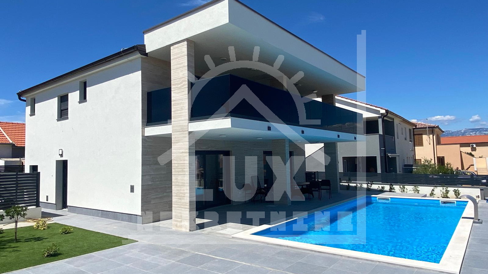 Samostoje&cacute;a vila s bazenom&comma; Vir &lpar;Velika Slatina&rpar; 150 metara od mora