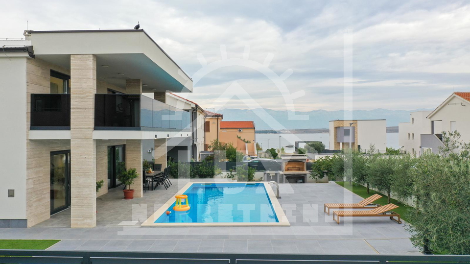 Samostoje&cacute;a vila s bazenom&comma; Vir &lpar;Velika Slatina&rpar; 150 metara od mora