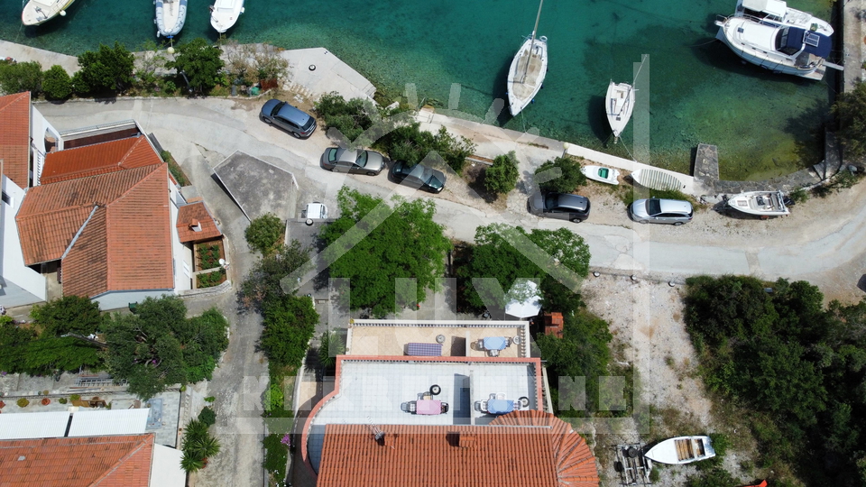 Freistehendes Haus, zwei Etagen, 1. Reihe zum Meer, Zaglav auf Dugi otok