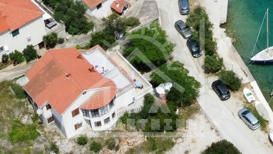 Freistehendes Haus, zwei Etagen, 1. Reihe zum Meer, Zaglav auf Dugi otok