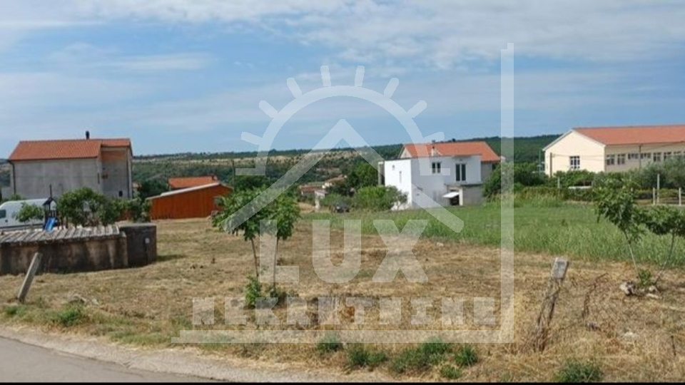 Building land 947 m2, Posedarje near Zadar, 700 meters from the sea