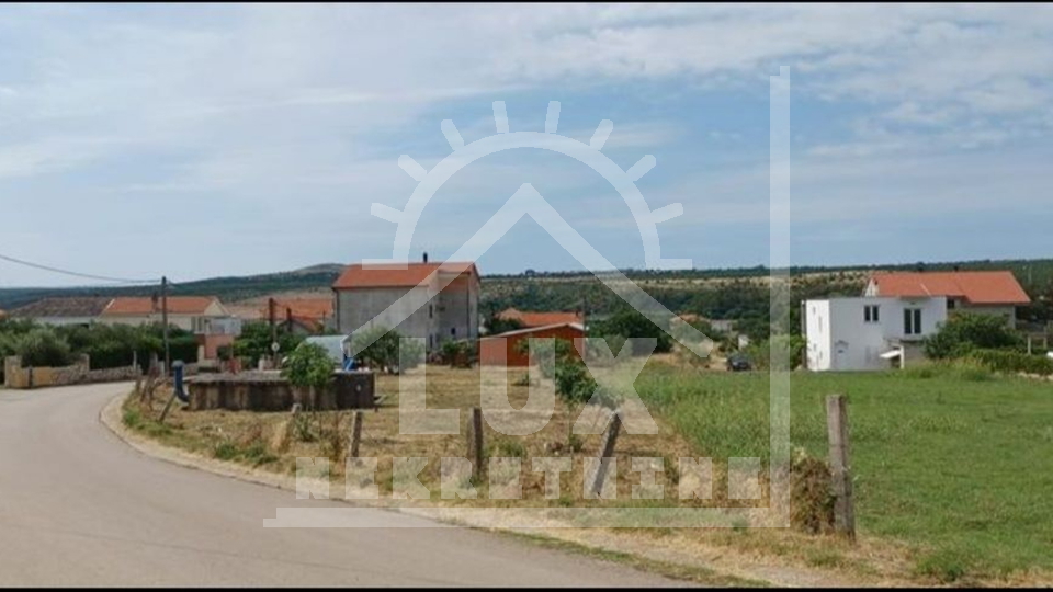 Building land 947 m2, Posedarje near Zadar, 700 meters from the sea