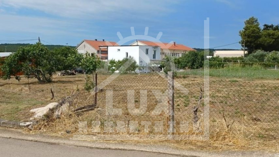 Building land 947 m2, Posedarje near Zadar, 700 meters from the sea