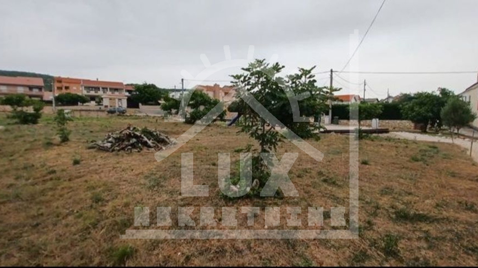 Zazidljivo zemljišče 947 m2, Posedarje pri Zadru, 700 metrov od morja