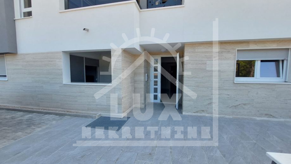 Two- and three-room apartments with galleries, Zadar, Vidikovac, new building, sea view