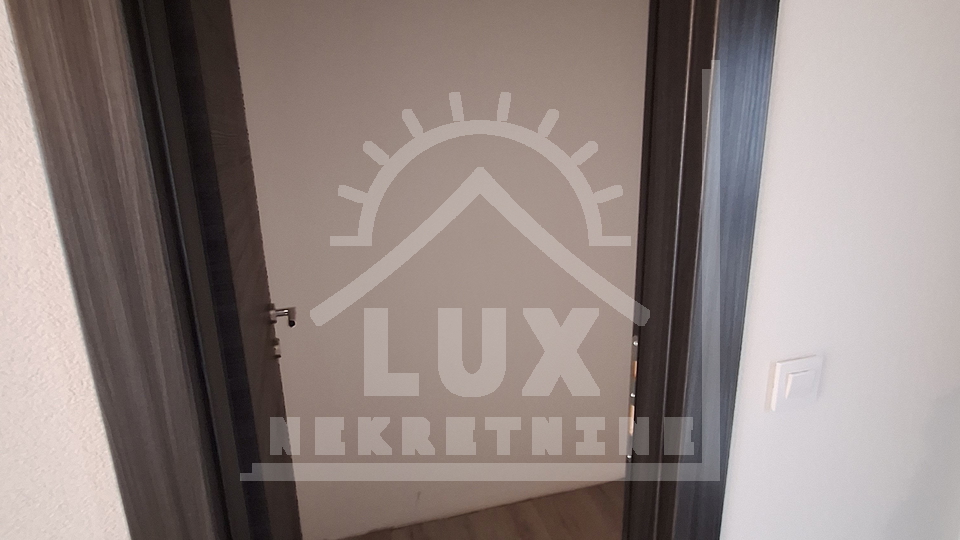 Renovierte Wohnung in einem Haus, zwei Schlafzimmer, Zadar, Borik