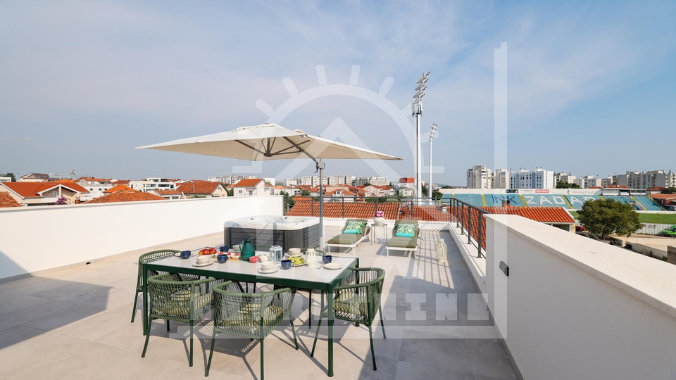 Dreizimmer-Penthouse mit Dachterrasse, Zadar (Stanovi) NEUBAU