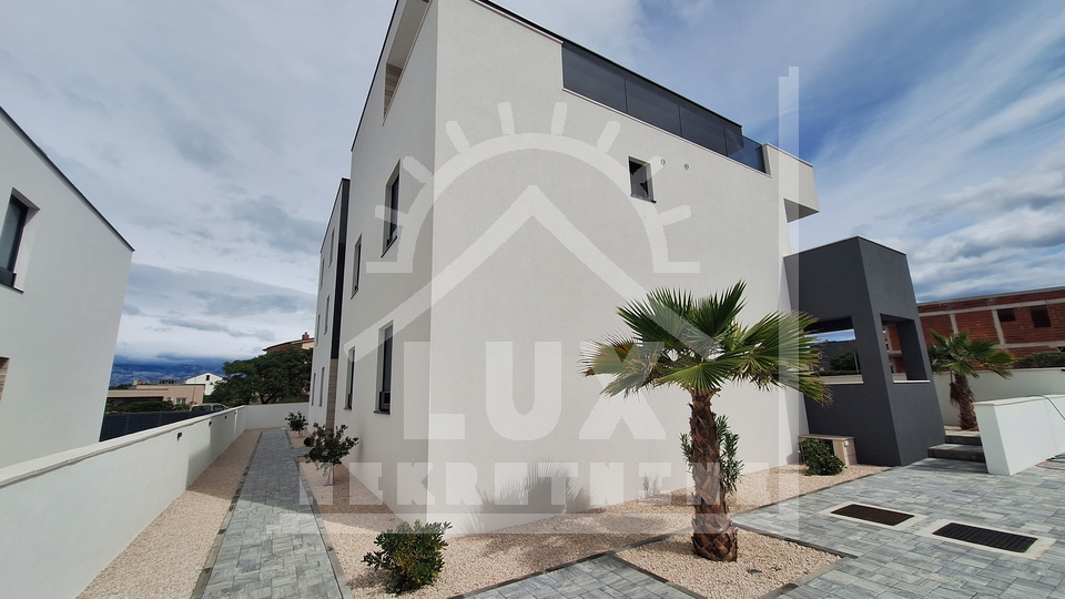 Two-room apartment on the ground floor with a garden, UNFURNISHED, Vrsi (Mulo), NEWLY BUILT