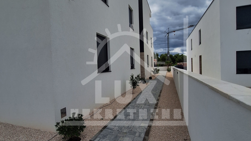 Two-room apartment on the ground floor with a garden, UNFURNISHED, Vrsi (Mulo), NEWLY BUILT