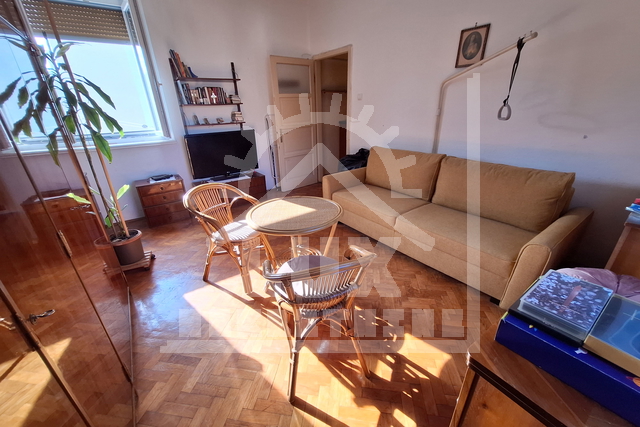 Two-room apartment in a great location, Zadar (Voštarnica)