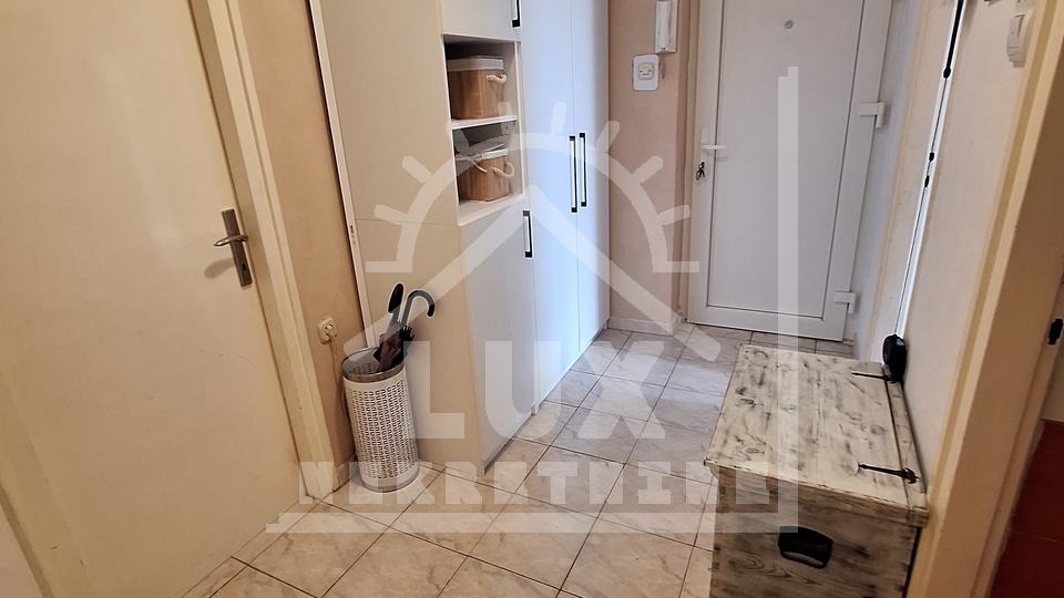 Two-room apartment in a great city location, Zadar (Jazine II)