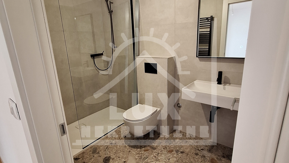 Apartma v dveh etažah, z vrtom in garažo, Zadar (Novi Bokanjac), NOVOGRADNJA