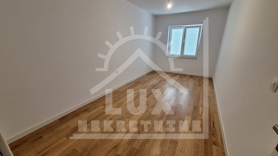 Apartment on two floors, with garden and garage, Zadar (Novi Bokanjac), NEW BUILDING