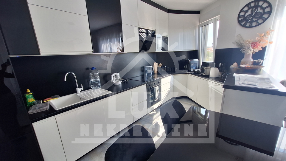 Luxuriously decorated two-room apartment with a roof terrace, Zadar (Plovanija) NEW CONSTRUCTION