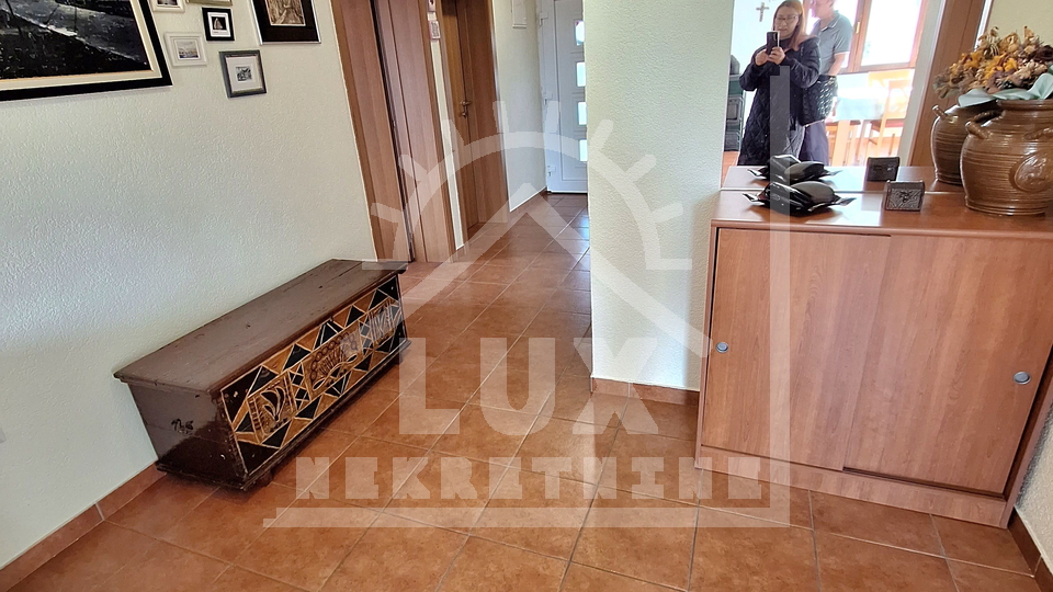 Apartment, three bedrooms, Zadar, Višnjik, for sale