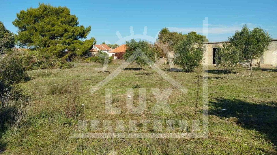 Building plot area 869 m2, Debeljak near Zadar