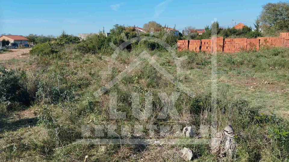 Building plot area 869 m2, Debeljak near Zadar