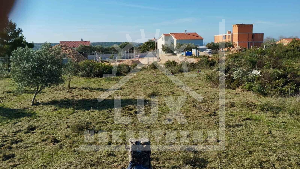 Building plot area 869 m2, Debeljak near Zadar