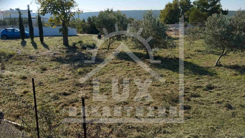 Building plot area 869 m2, Debeljak near Zadar