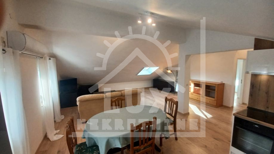 Renovierte Zweizimmerwohnung 89,36 m2, zwei Schlafzimmer, Zadar (Novi Bokanjac)