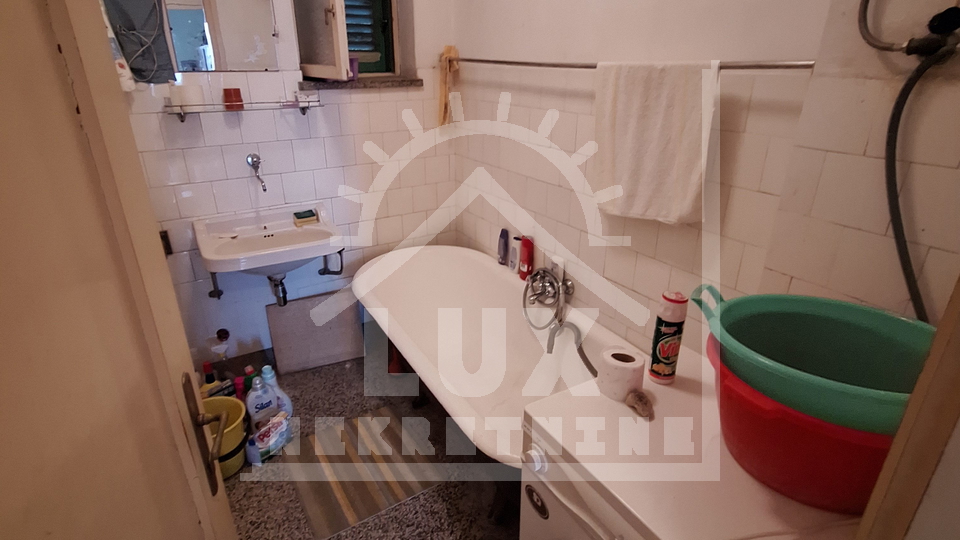 Udobno enosobno stanovanje 60 m2, Šibenik (Škopinac) S POGLEDOM NA MORJE