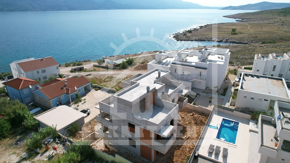 Two-bedroom apartment with garden in NEW BUILDING, Ražanac, 60 meters from the sea