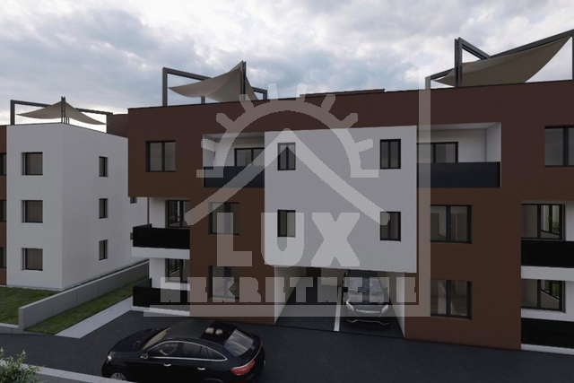 Apartma v pritličju z vrtom, Zadar, Plovanija, novogradnja