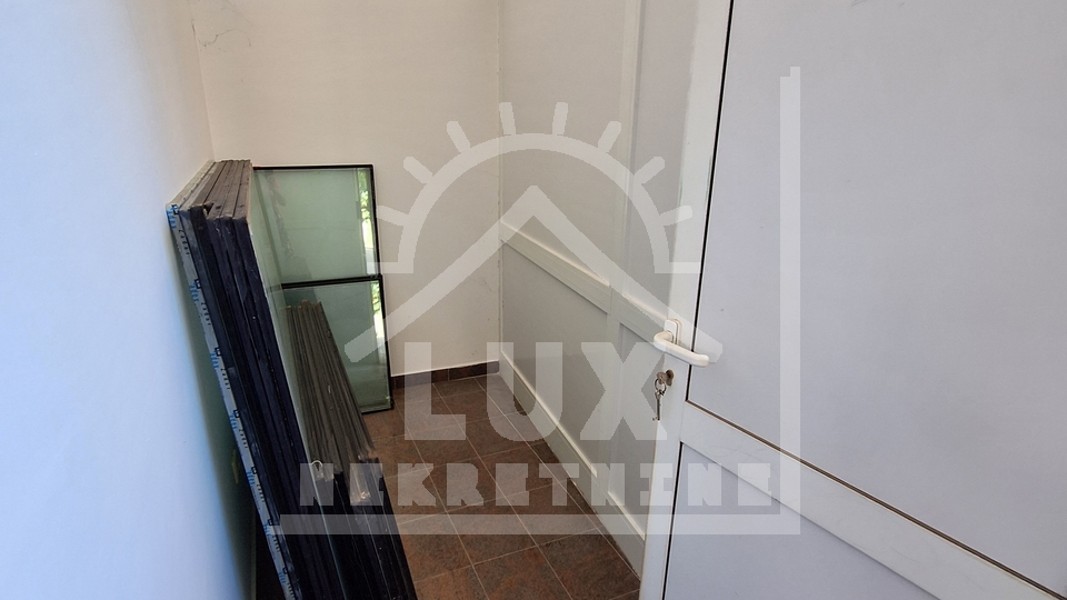 Office space on the ground floor, Zadar, Bili brig, for sale