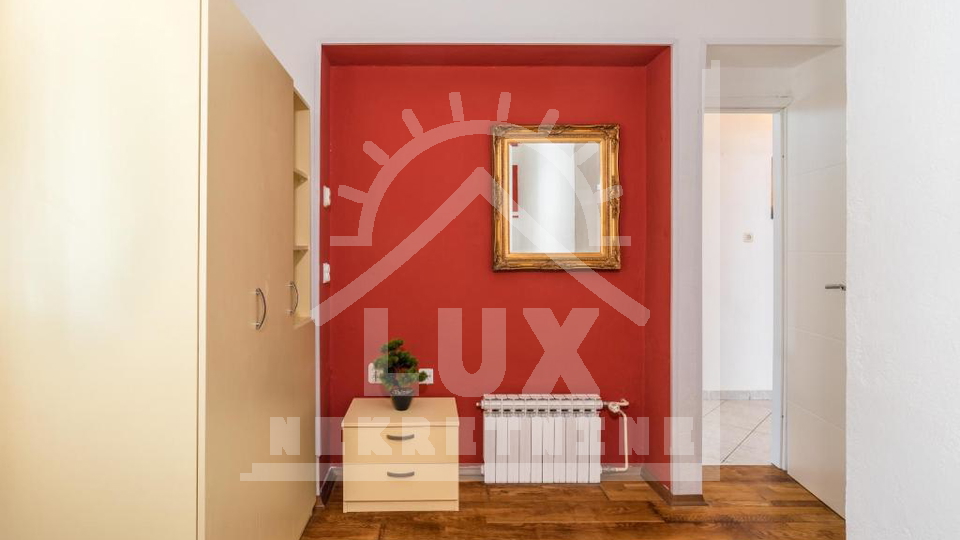 House&comma; 340 m2&comma; For Sale&comma; Sutivan