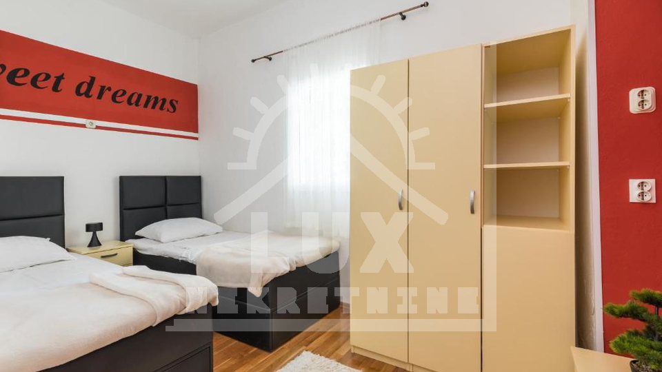 House&comma; 340 m2&comma; For Sale&comma; Sutivan