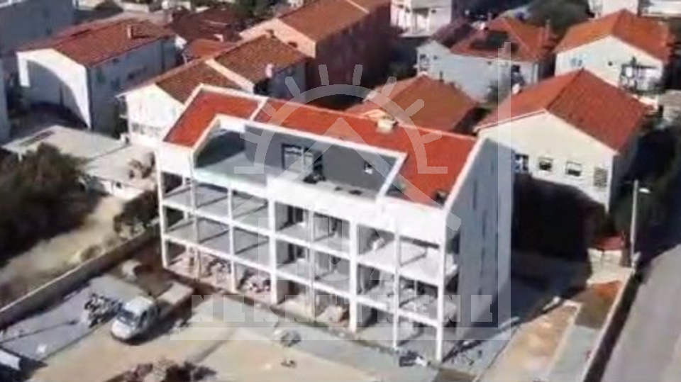 Die Wohnung, Zadar, Neubau