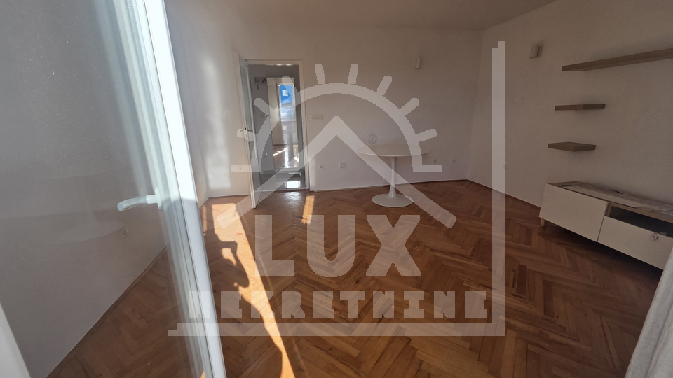 Apartment&comma; 69 m2&comma; For Sale&comma; Biograd na Moru