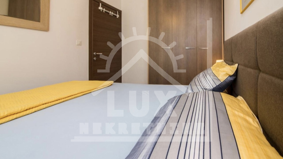 Trosoban stan u prizemlju s vrtom, Zadar (Borik/Mocire)