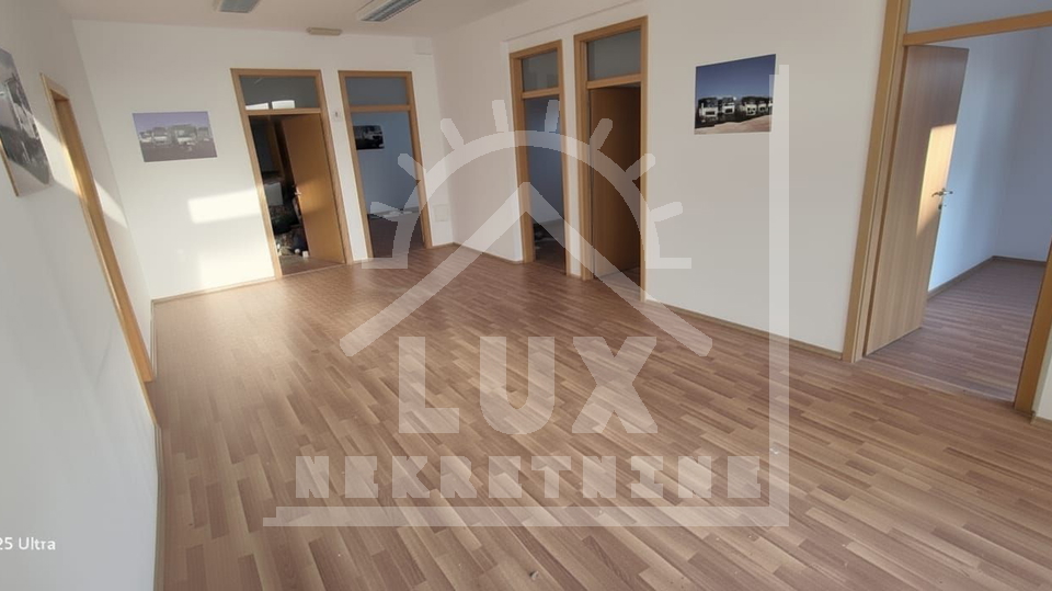 Commercial Property, 149 m2, For Sale, Zadar - Borik