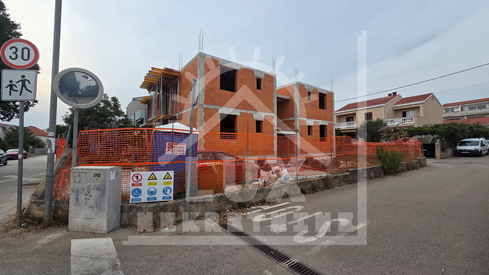 Jednosoban stan u prizemlju s vrtom u NOVOGRADNJI, Zadar (Borik)