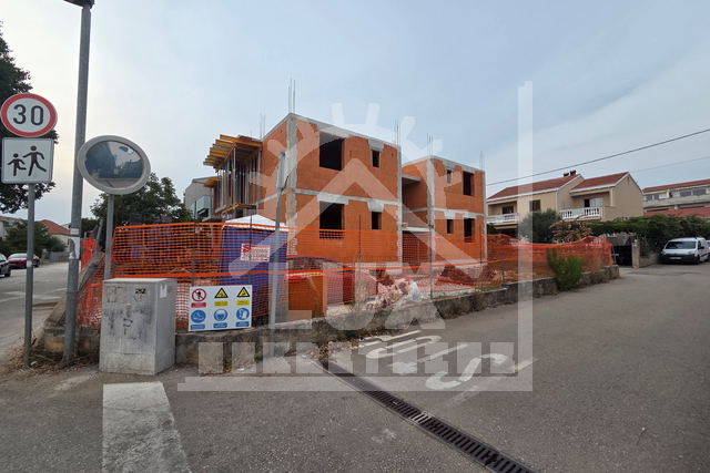 Jednosoban stan u prizemlju s vrtom u NOVOGRADNJI, Zadar (Borik)