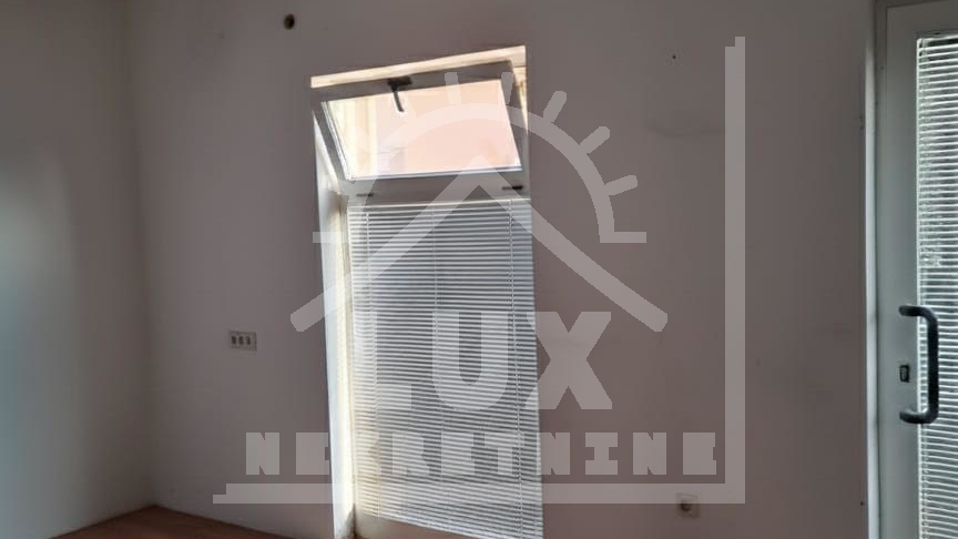 Commercial Property, 149 m2, For Sale, Zadar - Borik