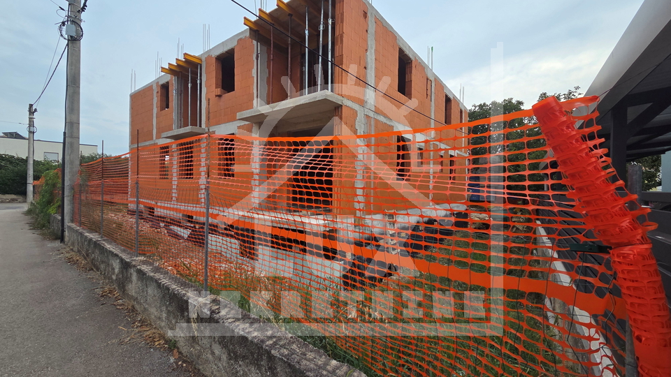 Jednosoban stan u prizemlju s vrtom u NOVOGRADNJI, Zadar (Borik)