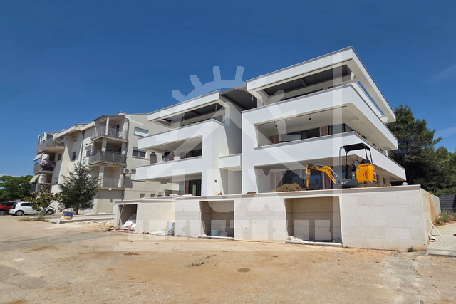 Luxurious three-room apartment on the ground floor with a garden, Diklo, NEW BUILDING
