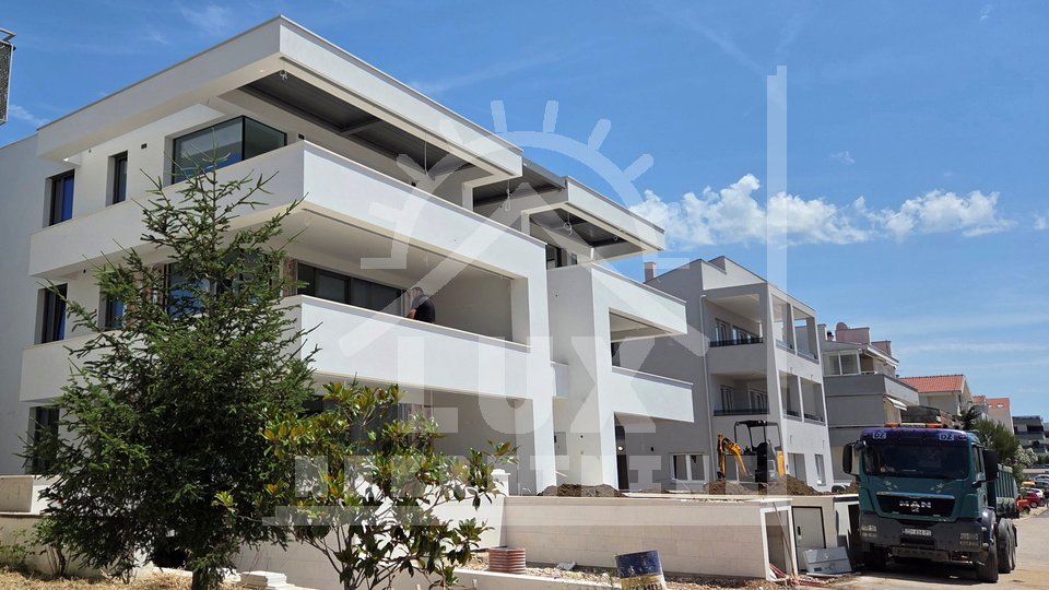 Luksuzan trosoban penthouse s krovnom terasom, Diklo, NOVOGRADNJA