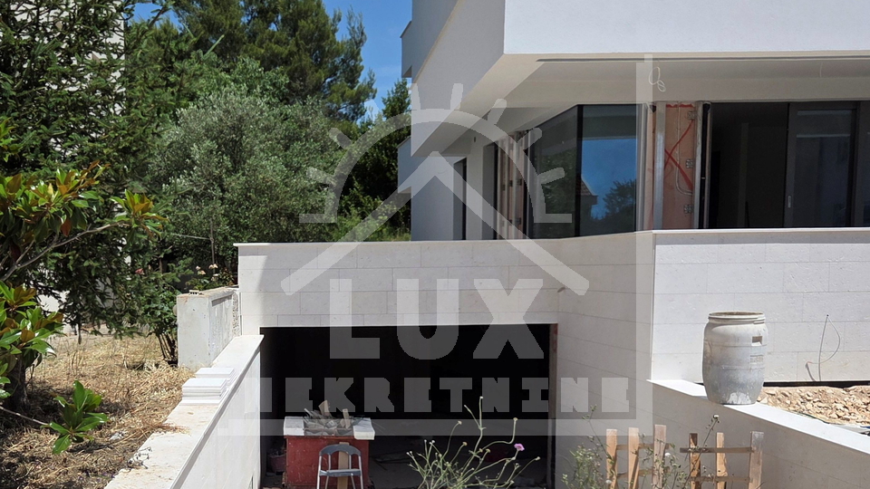 Luxurious three-room apartment on the 1st floor, Diklo, NEW BUILDING
