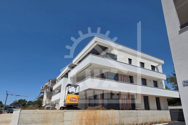Luksuzan trosoban penthouse s krovnom terasom, Diklo, NOVOGRADNJA