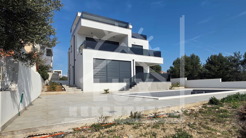 Luxury villa with swimming pool&comma; SEA VIEW&comma; ZADAR &lpar;Plo&ccaron;e&rpar;