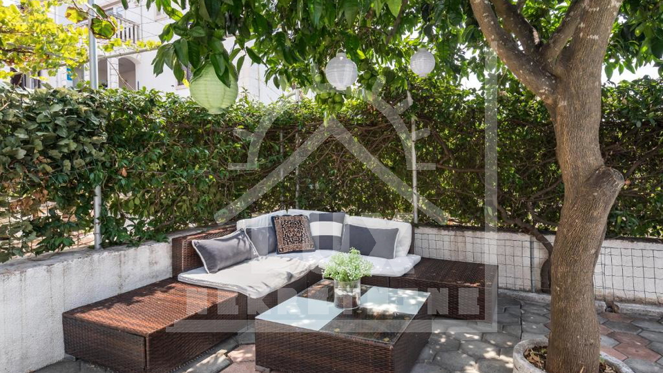 House&comma; 340 m2&comma; For Sale&comma; Sutivan