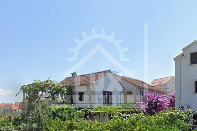 House, 340 m2, For Sale, Sutivan