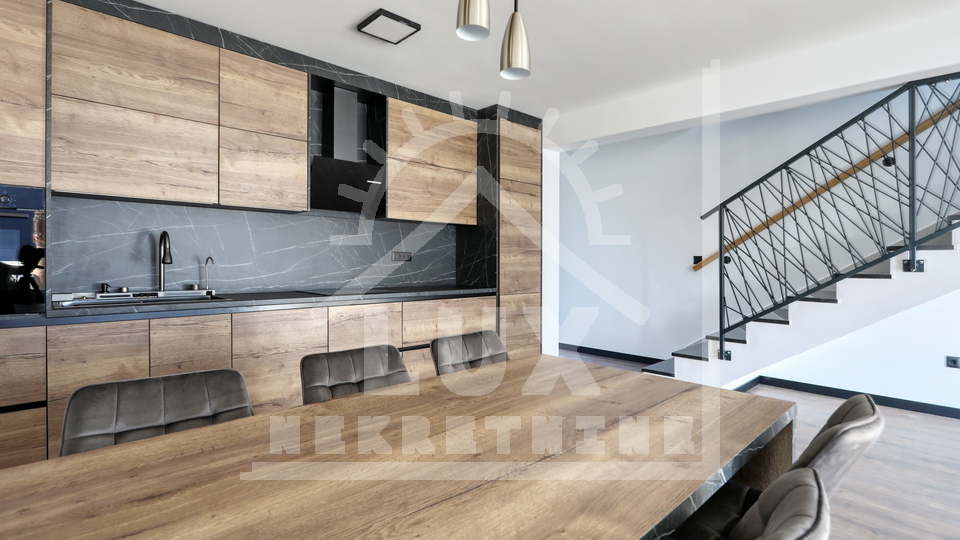 Hi&scaron;a&comma; 108 m2&comma; Prodaja&comma; Privlaka