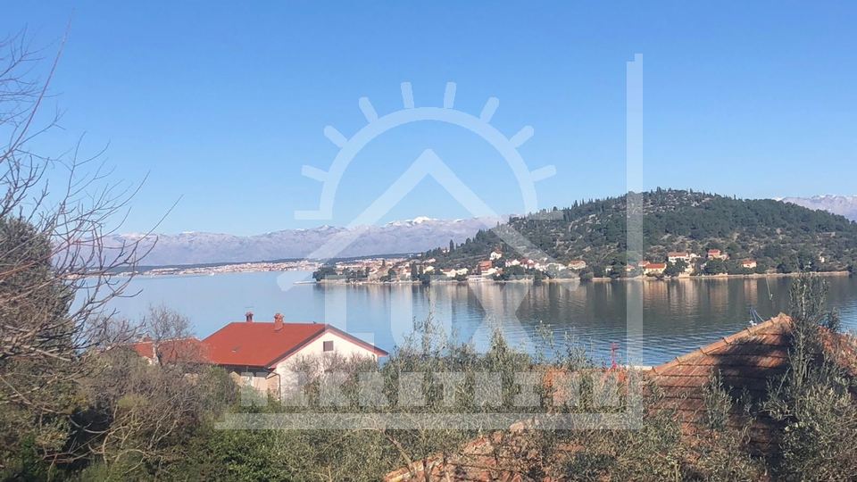 Building land 426 m2, Kali (Ugljan island), 120 meters from the sea