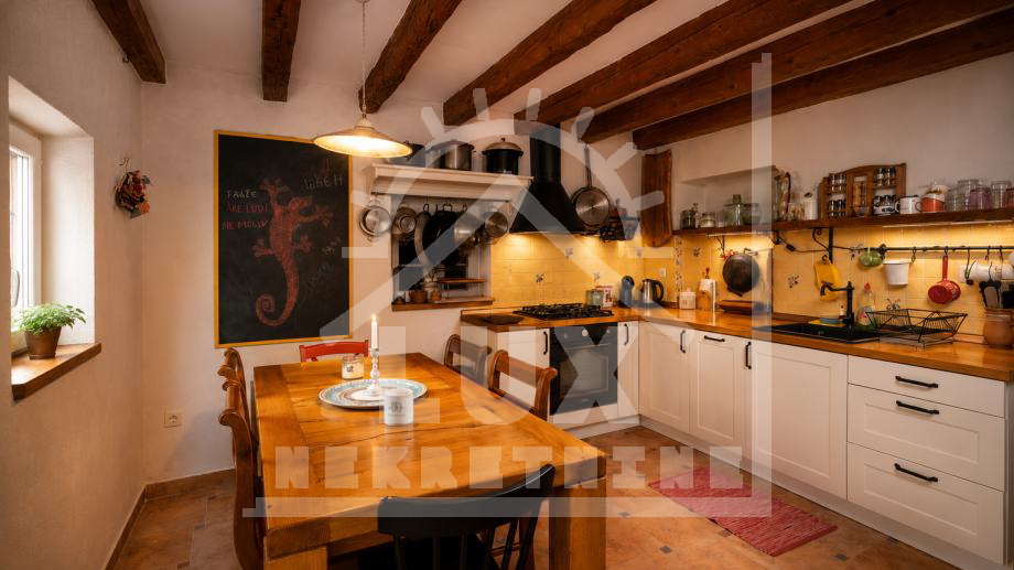 House&comma; 180 m2&comma; For Sale&comma; Zadar-okolica - Veli I&zcaron;