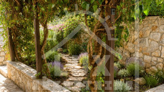 House&comma; 180 m2&comma; For Sale&comma; Zadar-okolica - Veli I&zcaron;