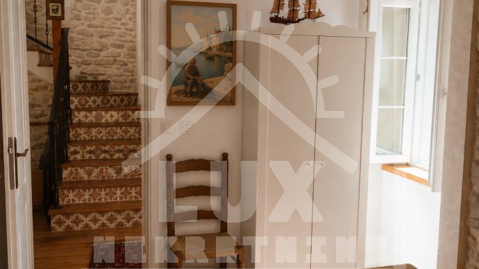 House&comma; 180 m2&comma; For Sale&comma; Zadar-okolica - Veli I&zcaron;